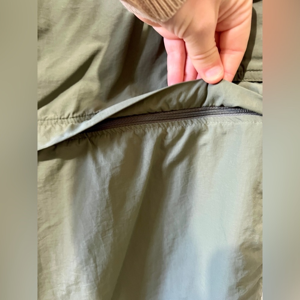 REI Men's Olive Cargo Zip-Off Short/Pants - Size Small (27"x30L) - Picture 6 of 15